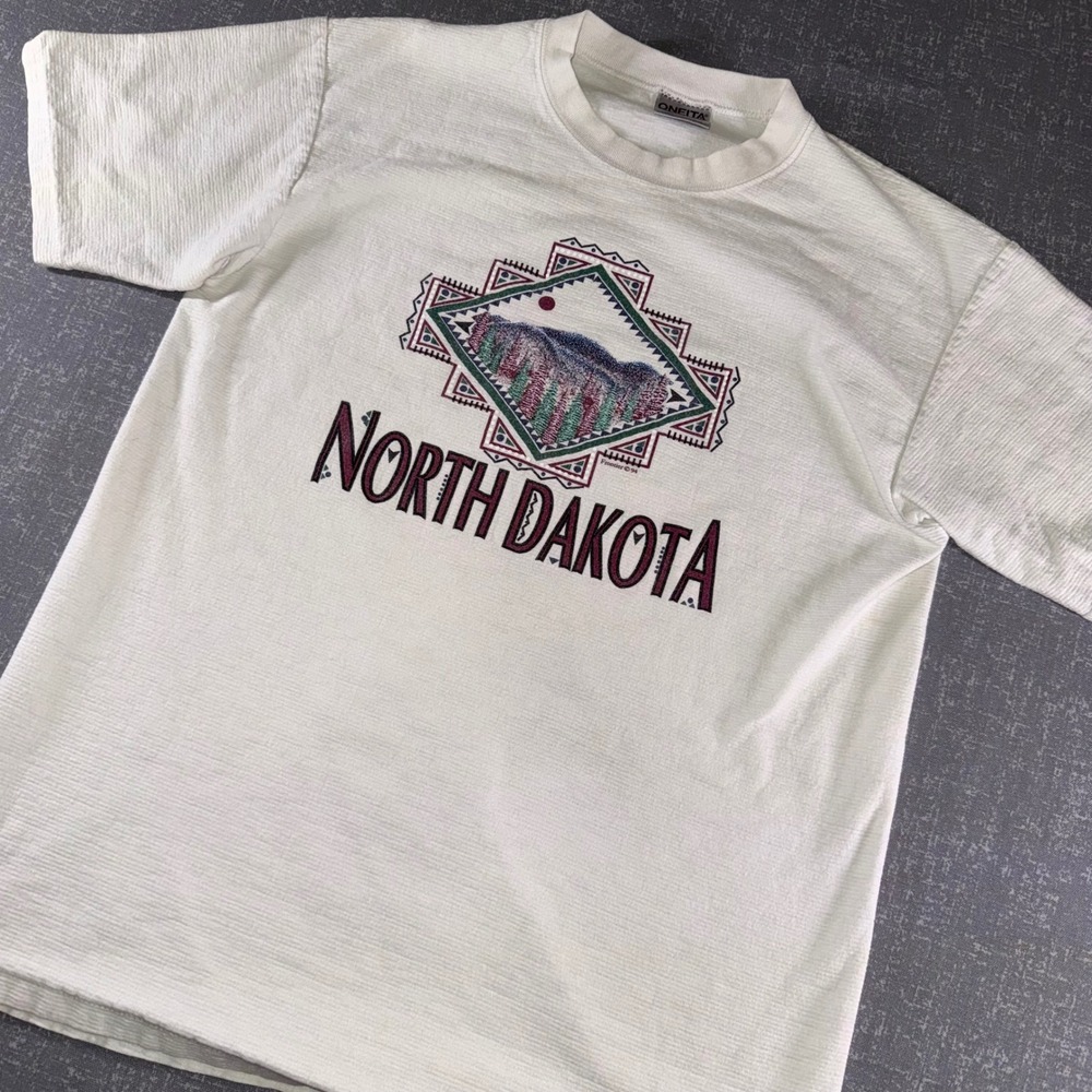Vintage 1994 Oneita North Dakota T Shirt Large Single Stitch Made in USA Slub